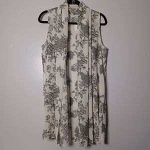 16. Susan Graver Black & White Floral Print Sleeveless Duster Women's Small